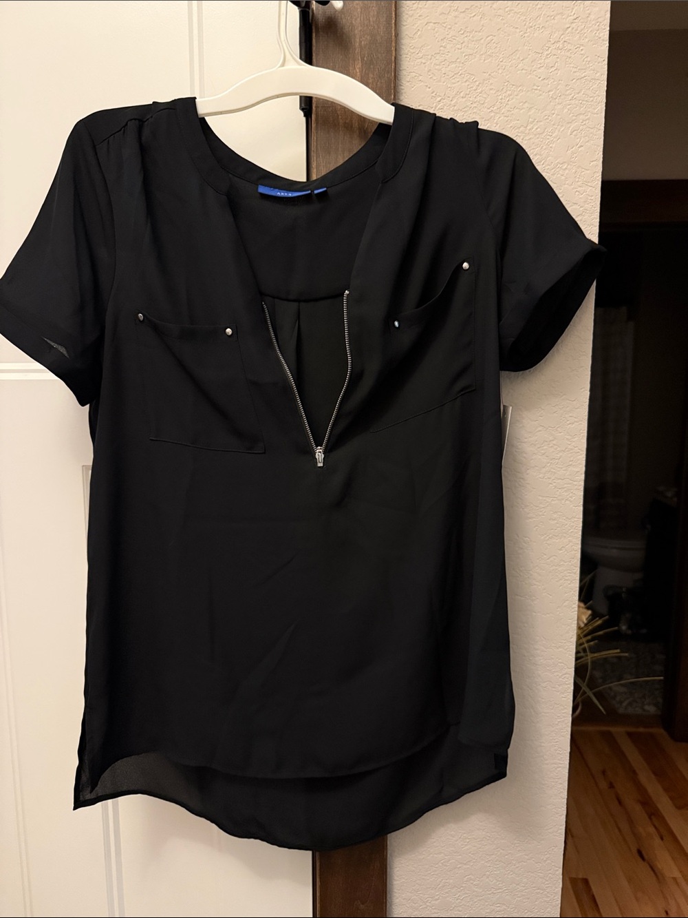 Apt. 9 Black Short-Sleeve Zip Front Blouse